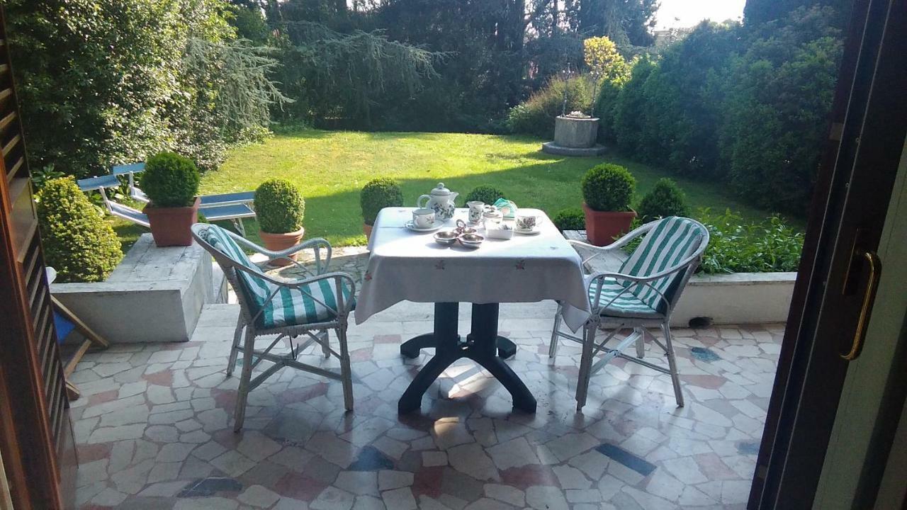 B&B La Villa Mediterranea Passirano Luaran gambar