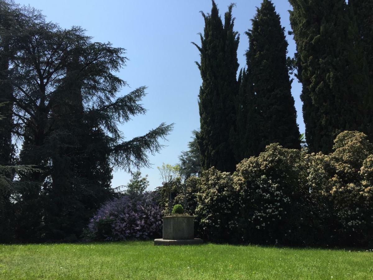 B&B La Villa Mediterranea Passirano Luaran gambar